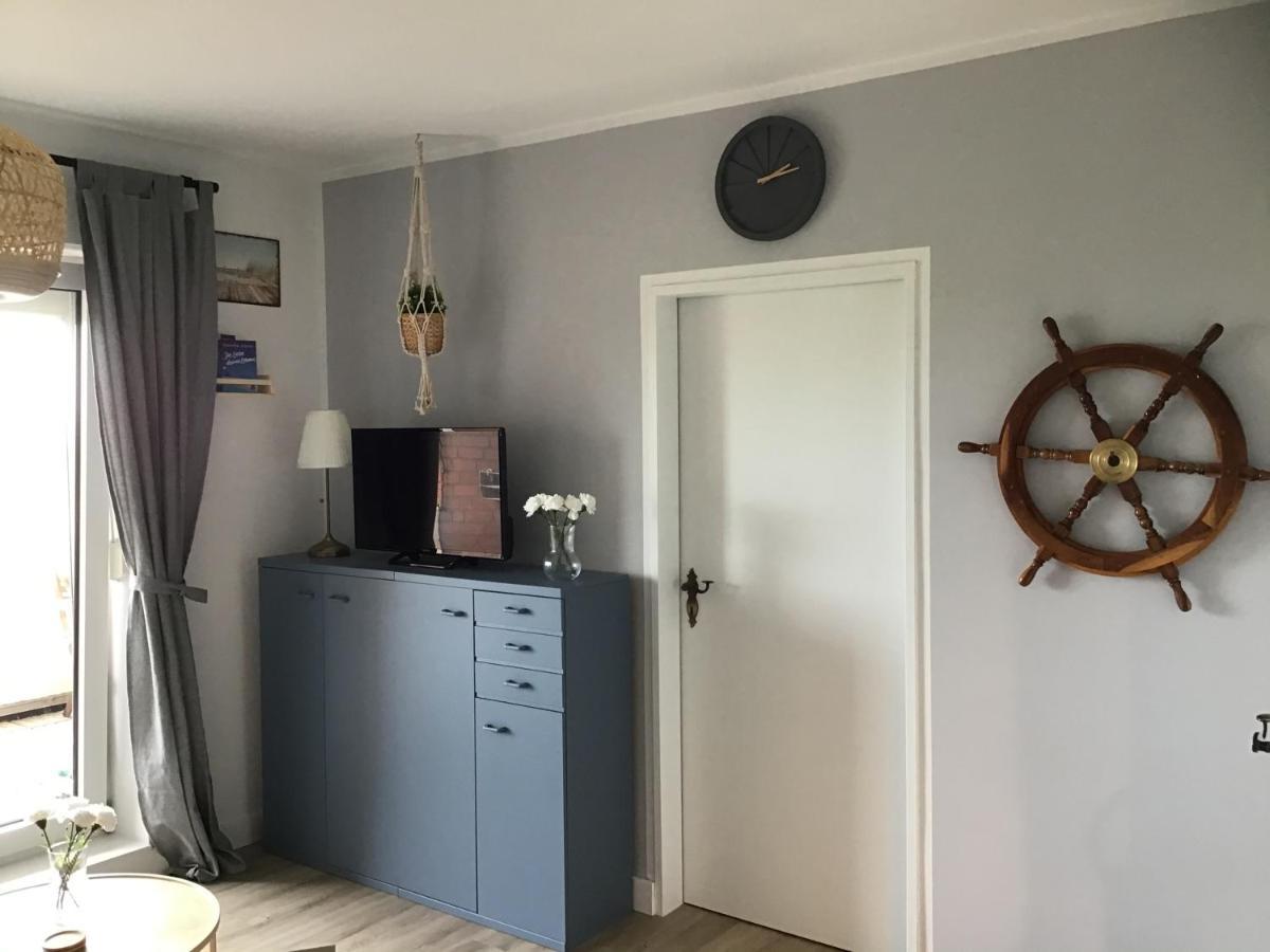 Liebevoll Eingerichtete Ferienwohnung Luettje Koje Dornum Kültér fotó