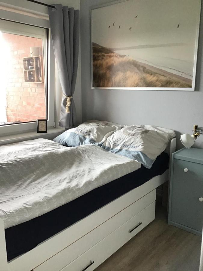 Liebevoll Eingerichtete Ferienwohnung Luettje Koje Dornum Kültér fotó